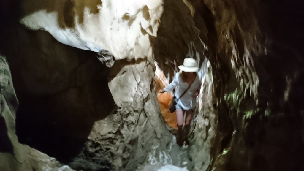 cave_climb_aga